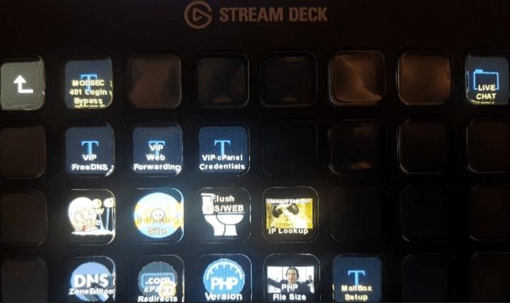 stream deck with icons and snippets